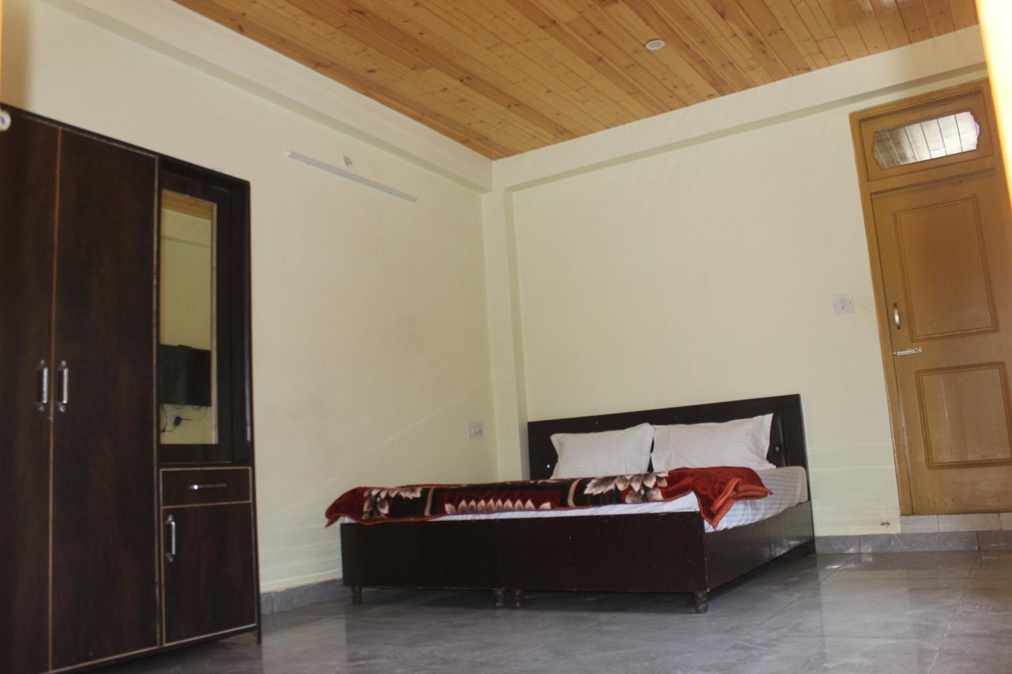 Moonlight Guest House Касоль Екстер'єр фото